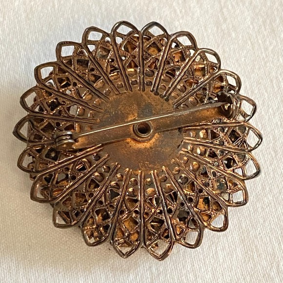 Vintage Round Brooch Copper Glitter Marbled White Stones Pinwheel Design - Picture 6 of 9